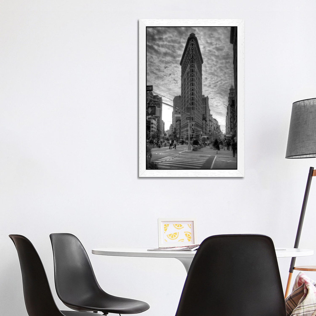 Flatiron Building (New York City) by Christopher Bliss - Print on Canvas