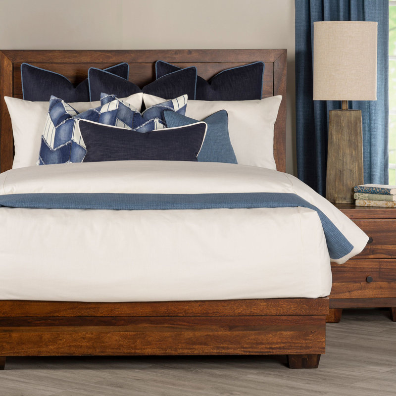 Comforter, King Comforter + 2 King Shams, White