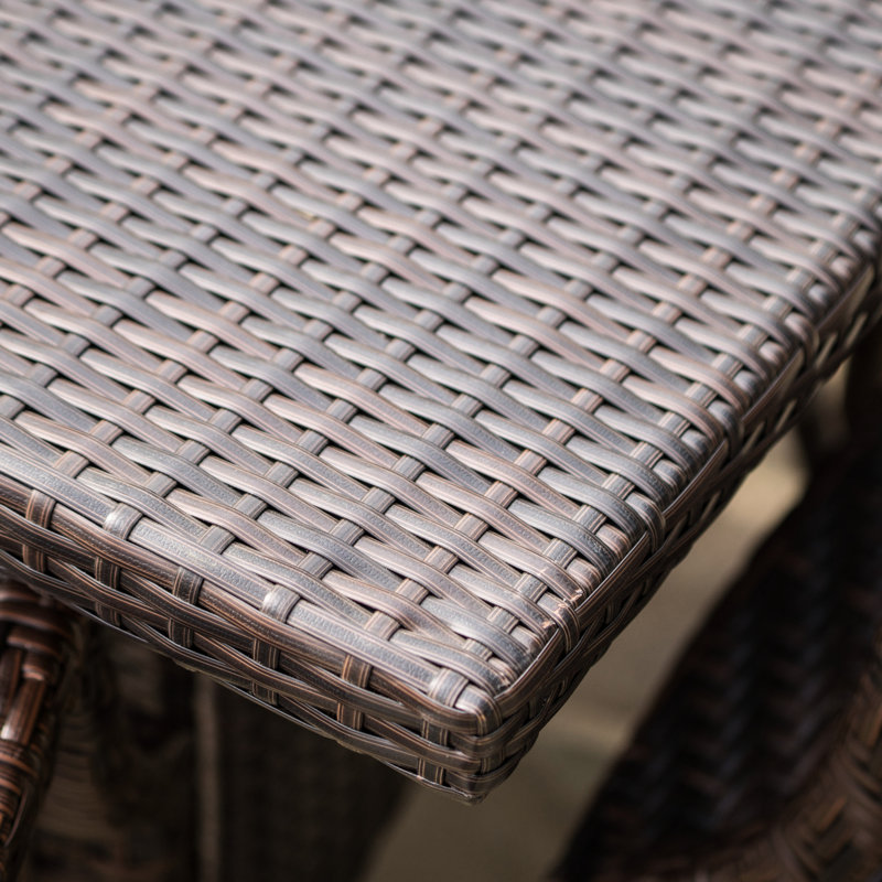 Table de salle à manger contemporaine Contemporary Corsica avec osier résistant aux intempéries et structure en fer durable pour l'extérieur