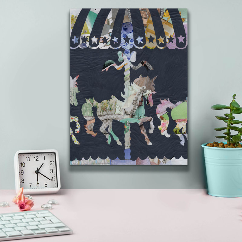 «Carousel» par Artpoptart, art mural sur toile, H 16 po x l 12 po x P 0,75 po
