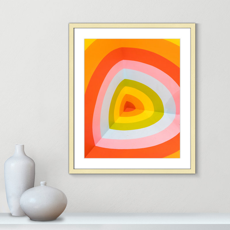 Imprimé Sherbet Bullseye par Jason Leung, H 25,5 po x l 21,5 po x P 1,25 po, Cadre photo doré simple, Oui