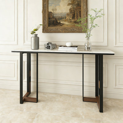 Console moderne et multifonctionnelle