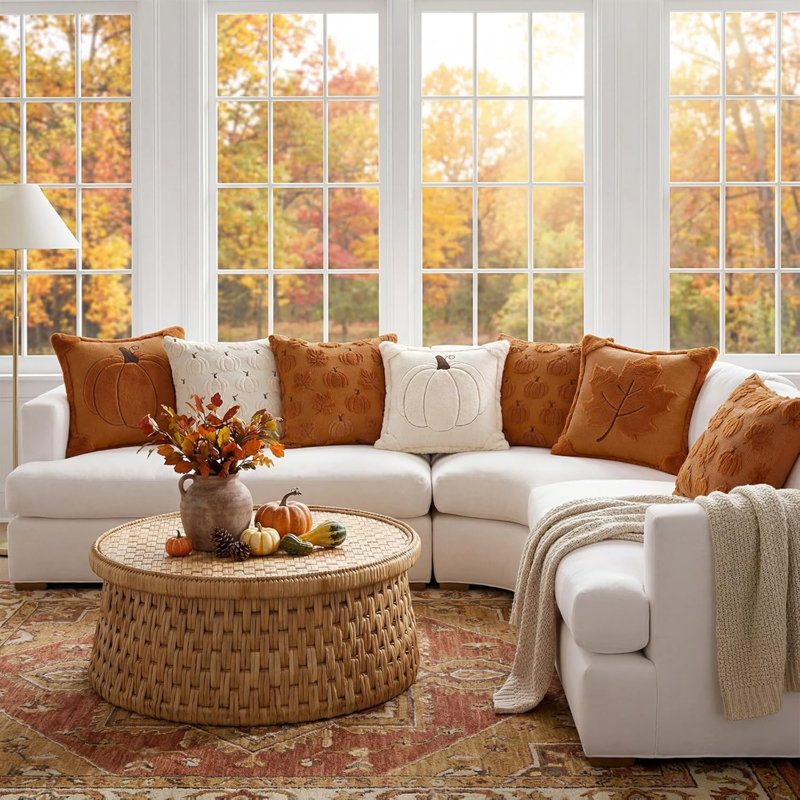Housses de coussin d'automne 50x50 cm, ensemble de 2, réversibles, motif citrouille orange brûlé, en peluche brodée en 3D. Idéales pour le divan, le fauteuil ou la véranda ; une touche bohème et champêtre automnale parfaite. Cadeau idéal pour Thanksgiving.