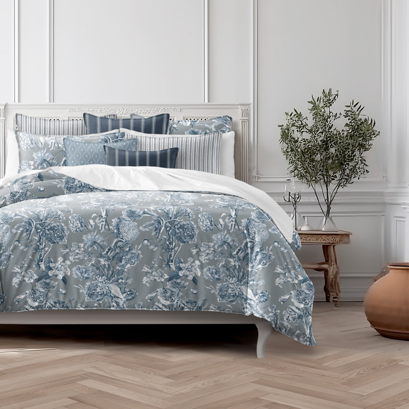 Alexandria Shadow Cotton Duvet Cover Set, Queen Duvet Cover + 7 Additional Pieces