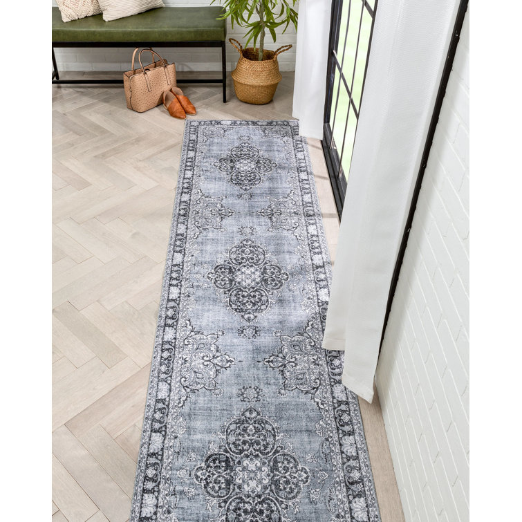 Eusebio Washable Oriental Indoor Rug