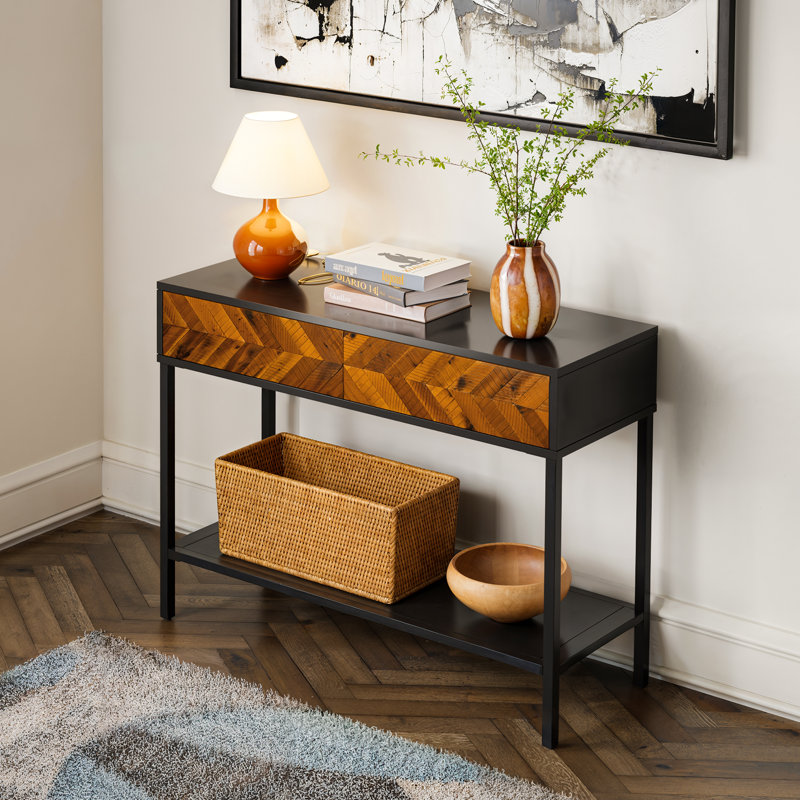 Console 2 tiroirs Vivian - brun doré rustique avec façade en bois à chevrons et pieds en fer