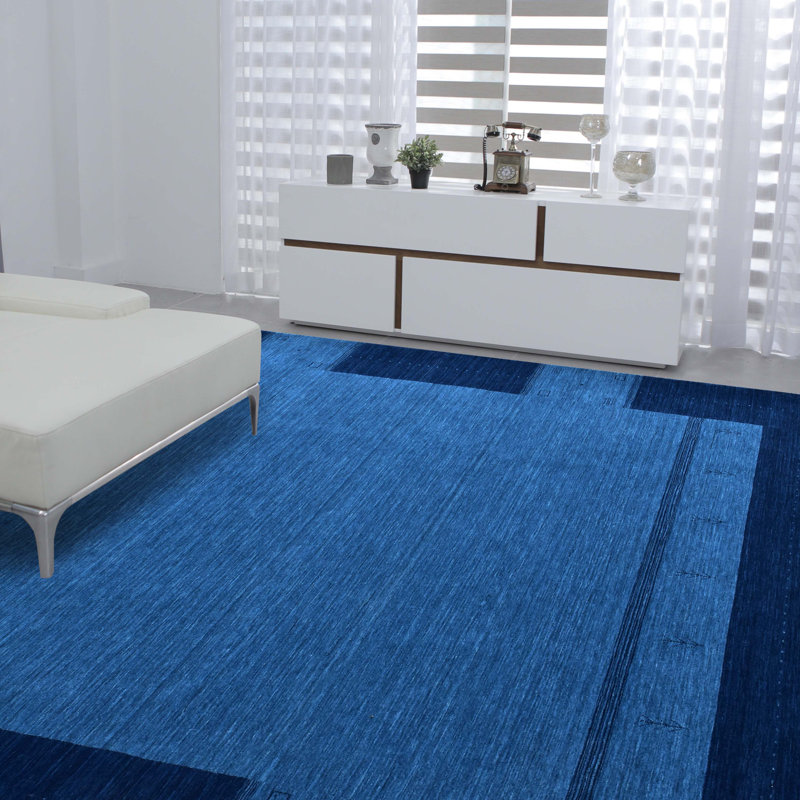 Area Rug in Blue, Rectangle 8' x 10'