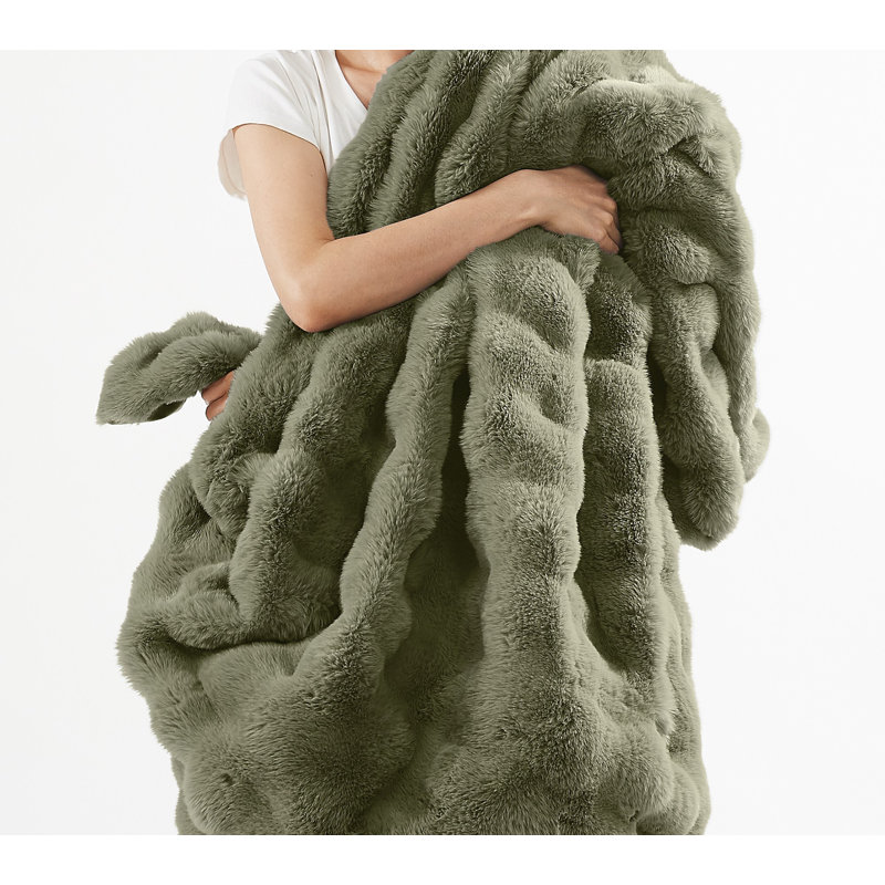 Brooklyn Loom Bubble Faux Fur Bed Blanket, King, Green