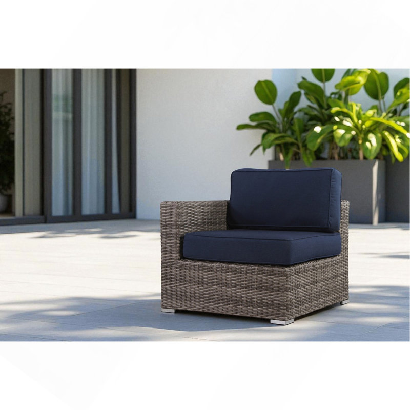 Wicker R L Sectional