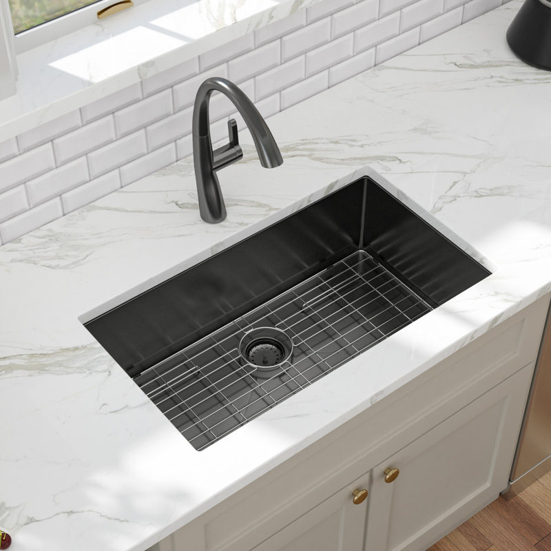 Évier de cuisine encastré en acier inoxydable noir 33 po x l 19 po avec revêtement Nano, évier de cuisine à simple cuve avec grille d'évier, crépine et support à enrouler