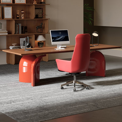 Bureau d'ordinateur Clair