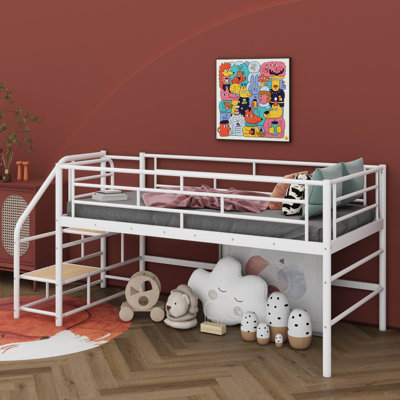 Lit mezzanine peu encombrant avec escalier de rangement intégré pour lit simple
