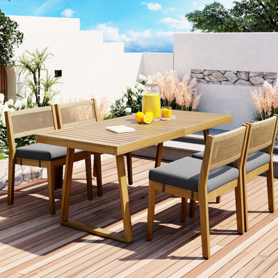 Housses de coussin polyvalentes en bois gris pour salle à manger d'extérieur avec fermeture éclair, idéales pour le jardin, pour dossiers de table et de chaise modernes.