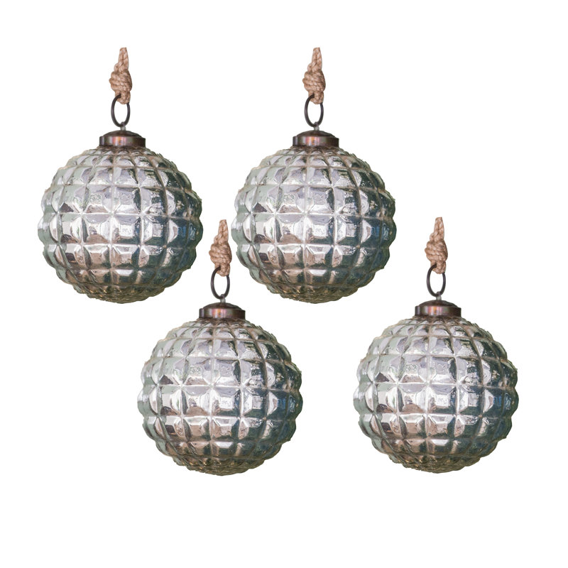 Ensemble de boules de Noël en verre, 4, H 4,7 po x l 4,7 po x P 4,7 po