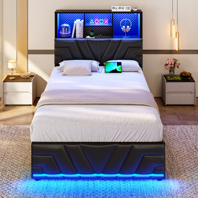 Structure de lit simple avec 4 tiroirs et tête de lit avec rangement, lits de jeu de style Esports avec lumières RVB et station de charge, lits plateforme revêtus de similicuir, noir