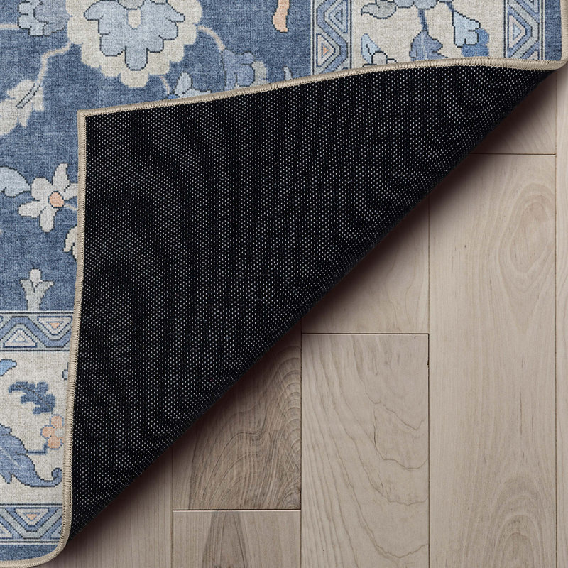 Tapis bleu foncé Bungalow Rose Adrith Mardin, Rectangle 7 pi 7 po x 9 pi 10 po