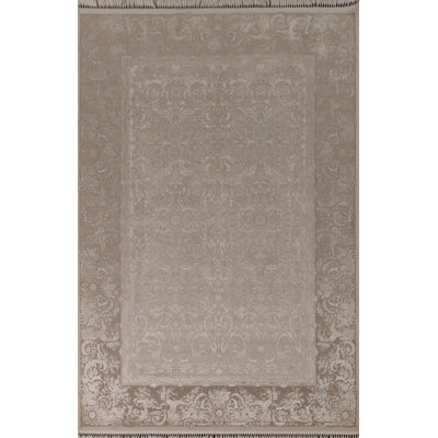 Tapis traditionnel floral 7 x 10