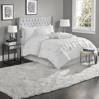 Elegant White 7-piece Queen Bedding Set, 100% Polyester, Modern Pleated Design For Home Comfort