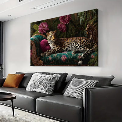 Léopard reposant sur un coussin de velours luxueux, grande impression sur toile tendue avec châssis pour le salon et la chambre à coucher