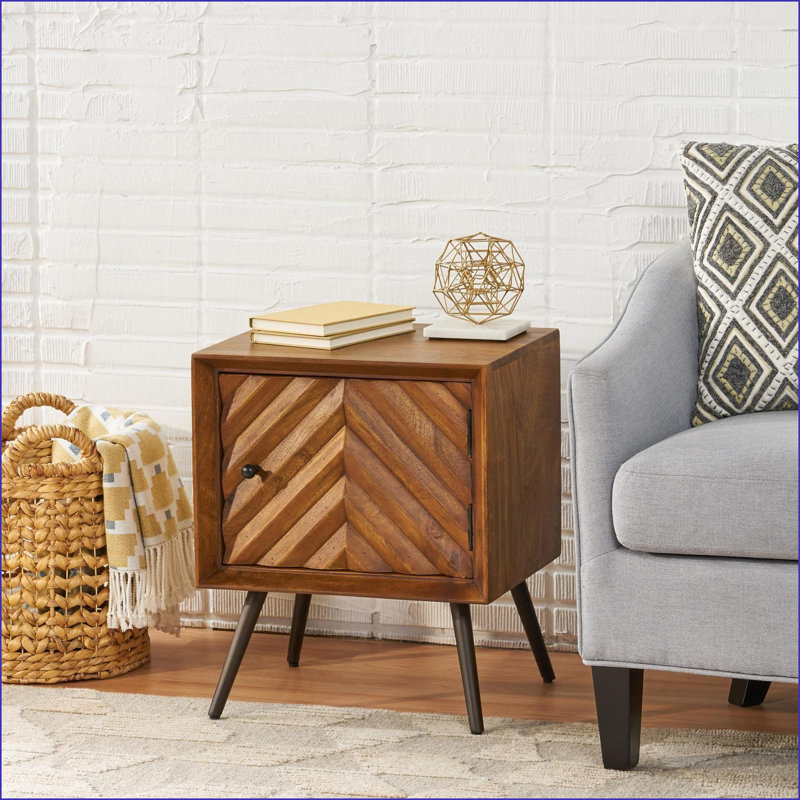Armoire décorative fabriquée à la main en bois de manguier et en fer avec porte à carreaux chevron pour un décor Mid-Century moderne et bohème