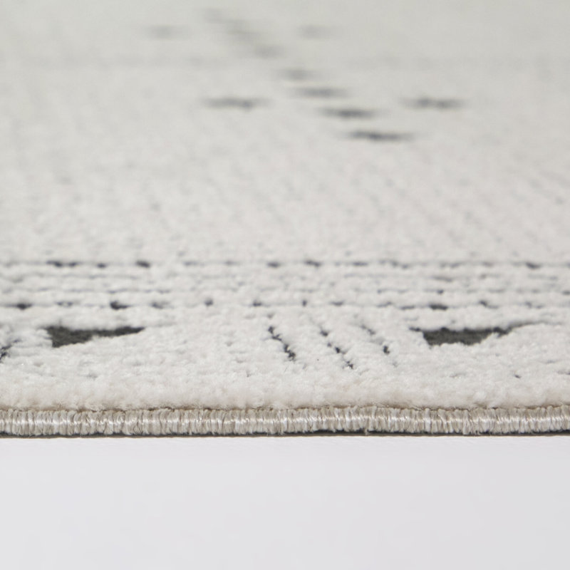 Barbara Cream/Black Transitional Moroccan Area Rug, 5'3" x 7'