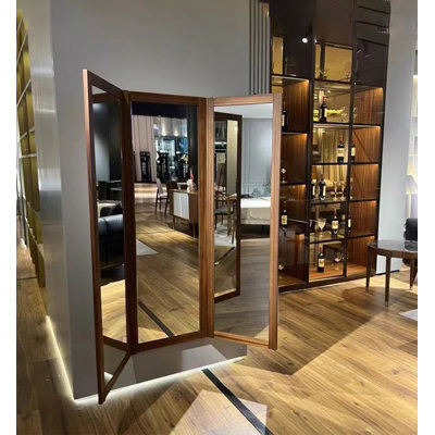 Miroir de garde-robe caché à trois volets