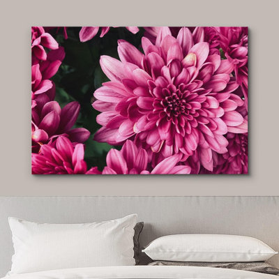 Fleur en fleurs «Gros plan sur un néon rose vif, Gerbera, photographie florale, décor zen botanique» sur