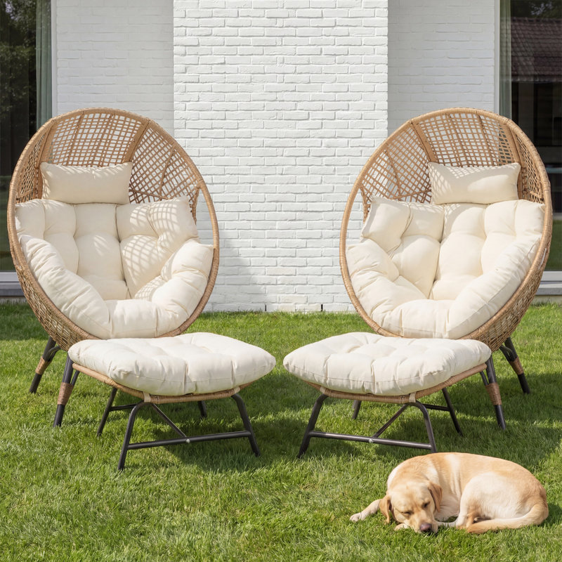 Ensemble de 2 chaises d'extérieur en osier avec repose-pieds et coussins Brose Bagryana, Beige / Beige