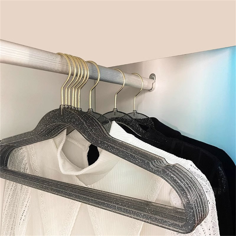 Cintre de luxe, 50