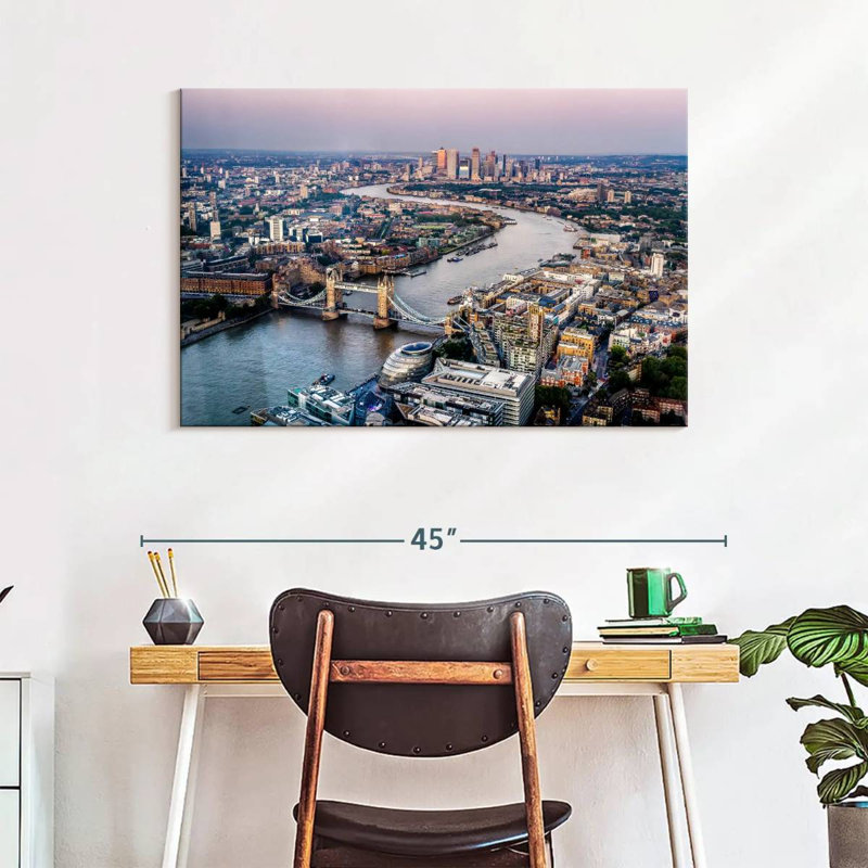 Silhouette de Sirci London, H 26 po x l 39 po
