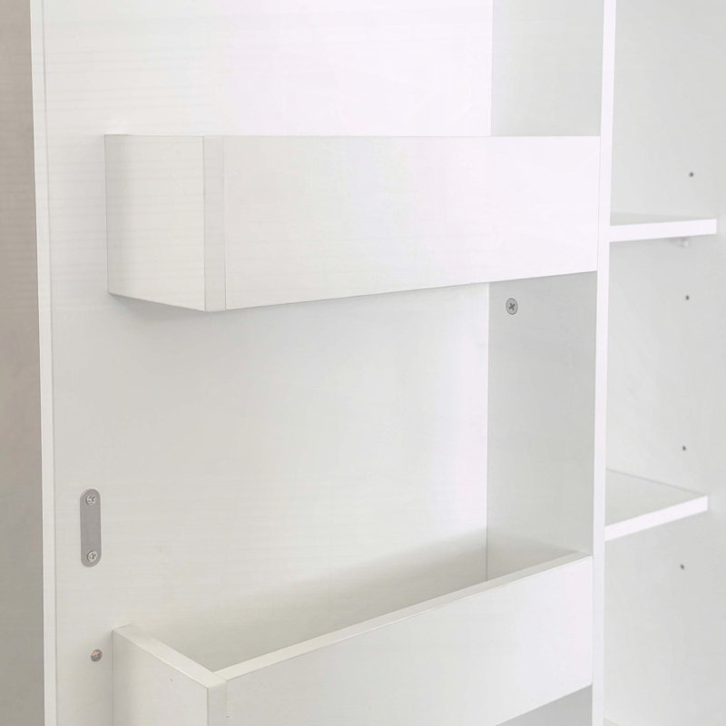 Armoire de cuisine avec beaucoup de rangement