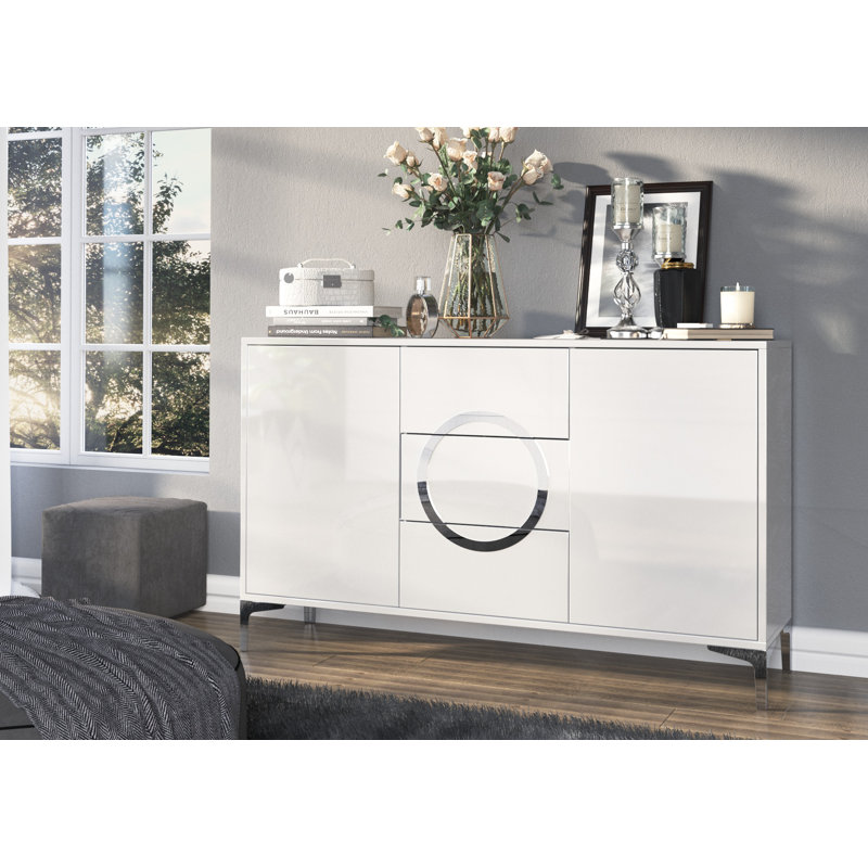 Sterlington 138cm Sideboard, White