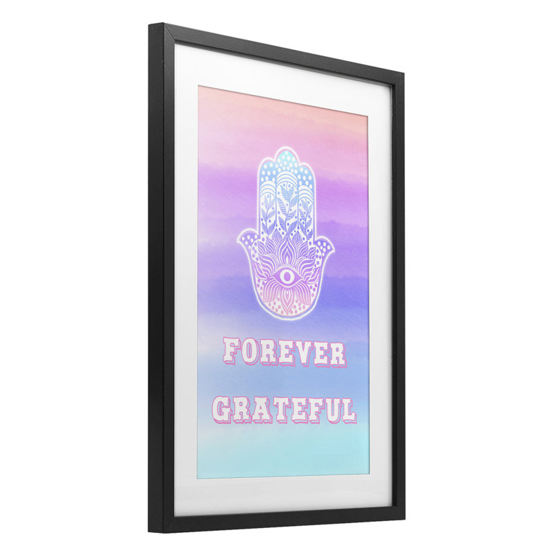 Impression encadrée sous verre Forever Grateful Hamsa, design par Pooja Dave, H 20 po x l 14 po, Cadre noir minuit