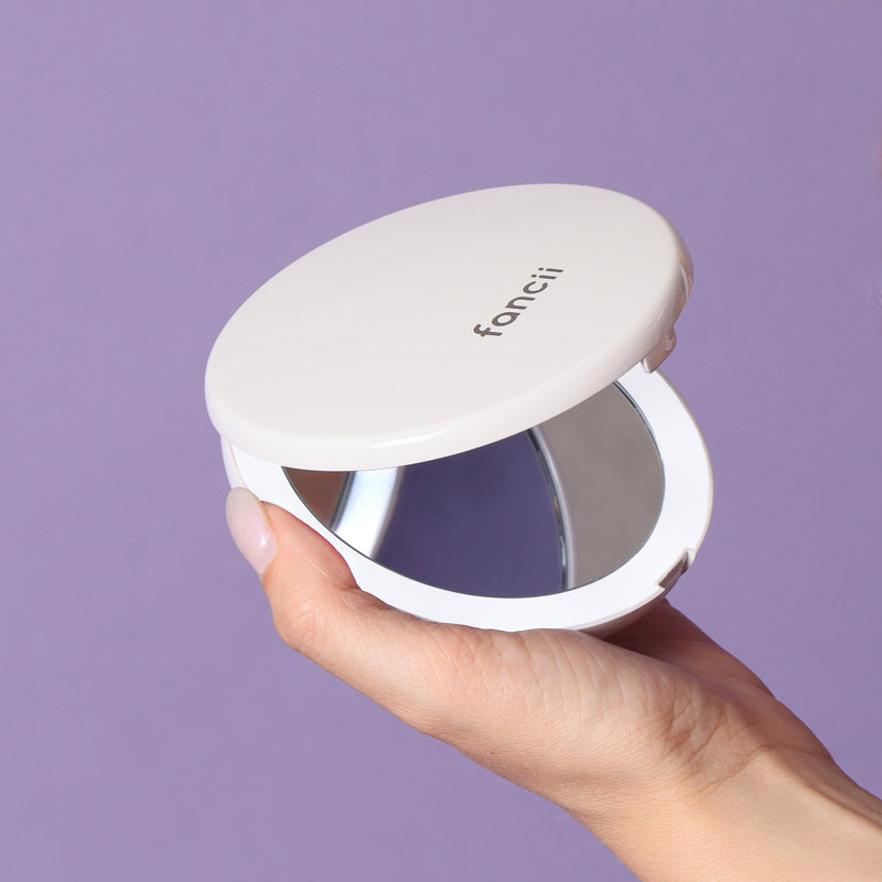 Modern Lighted Magnifying Compact Mirror, White, 4" x 4"
