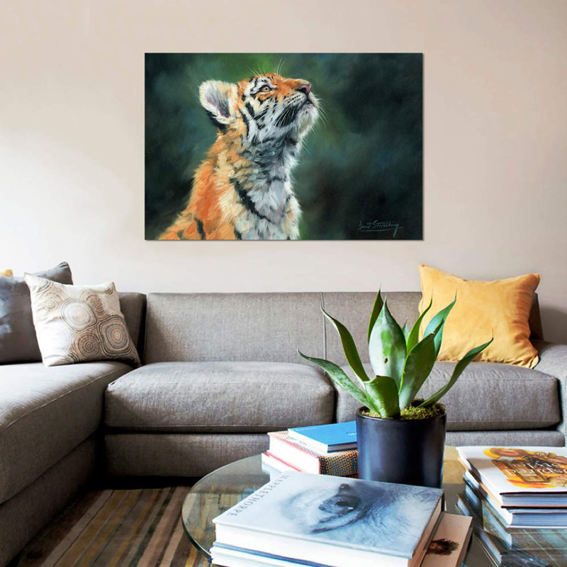 « tiger cub look up », impression sur toile, H 26 po x l 40 po x P 1,5 po, Pas de tapis, Toile tendue