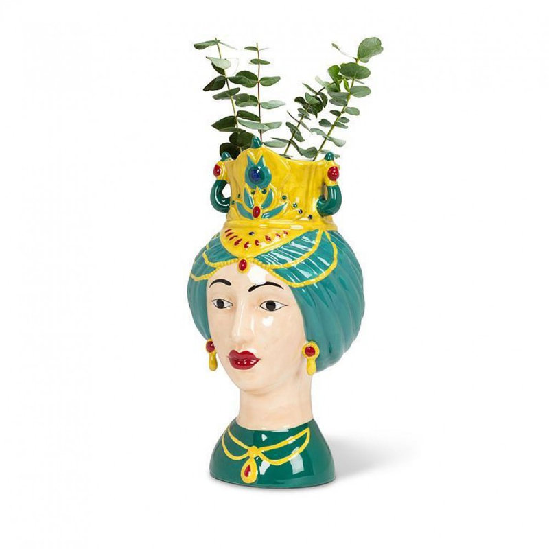 Femme couronnée dans un vase turquoise