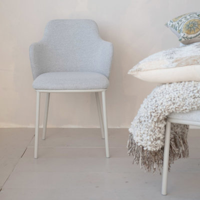Chaise de salle à manger rembourrée en tissu Santolina Lauralea