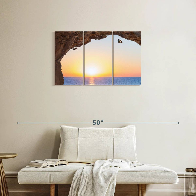 Senne Ambition, 20" H x 33" W