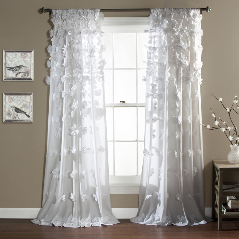 Panneau de rideau simple semi-diaphane à motif floral avec passe-tringle Riley, Blanc, L 54 po x L 84 po