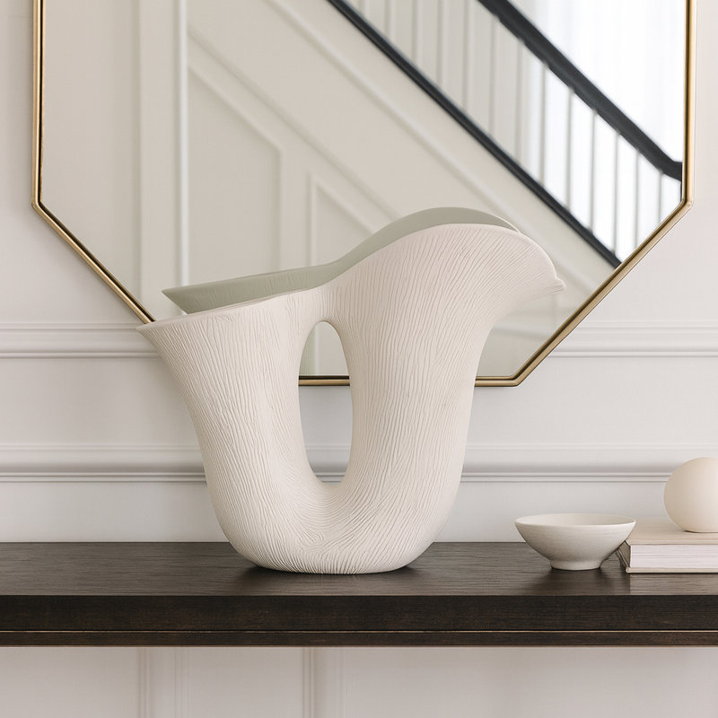 Vase de table en céramique fabriqué à la main Ronneshia, Blanc, H 7 po x l 9 po x P 4 po