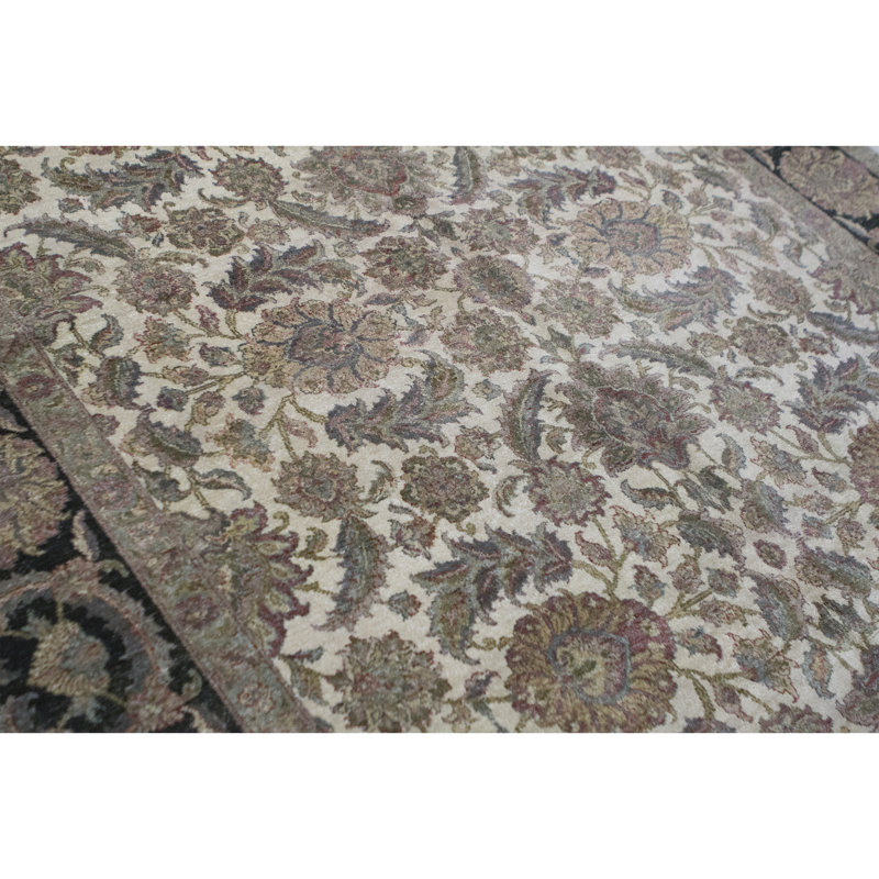 Hand Knotted Wool Oriental Area Rug
