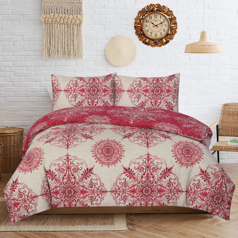 Milven Cotton Blend Floral Duvet Cover with Pillowcases Included, Super King - 2 Standard Pillowcases, Red