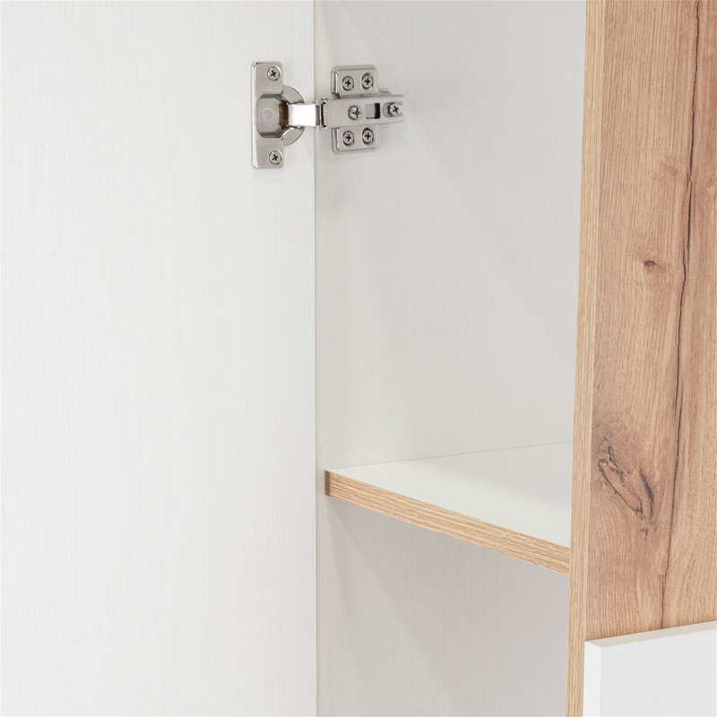 Armoire en bois polyvalente avec plusieurs tablettes et mécanisme de verrouillage sécuritaire pour un assemblage facile et durable.