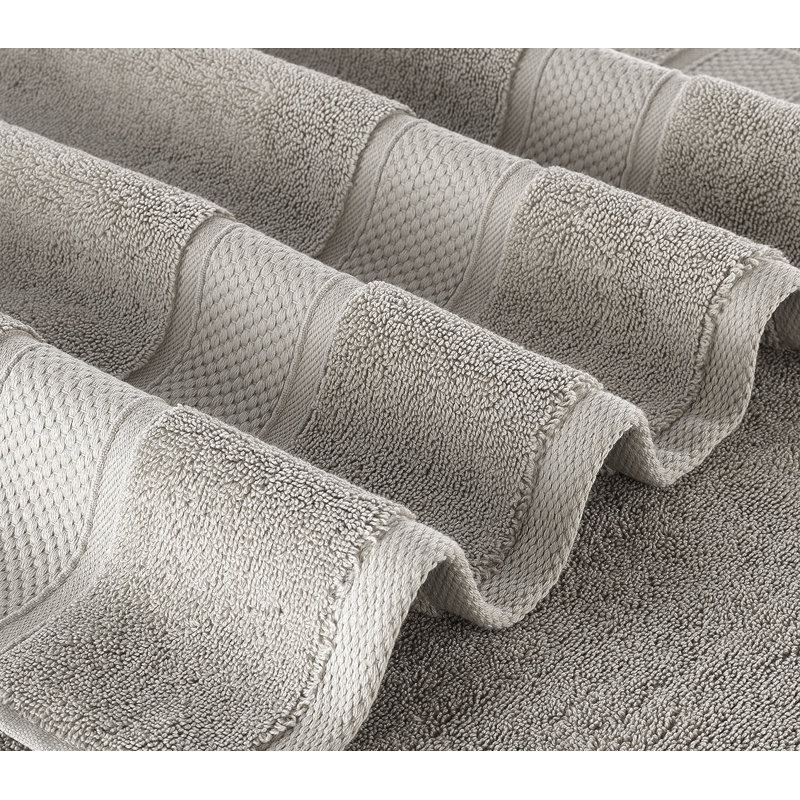 Bonifaz Cotton Blend Bath Towel