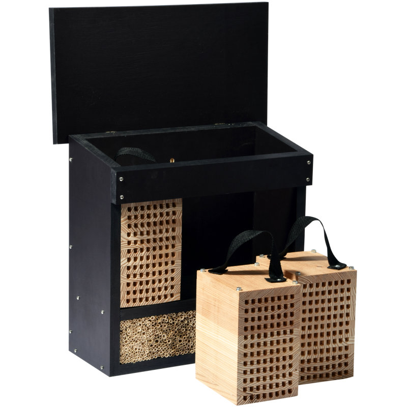 Amous Post Mounted Bumblebee House