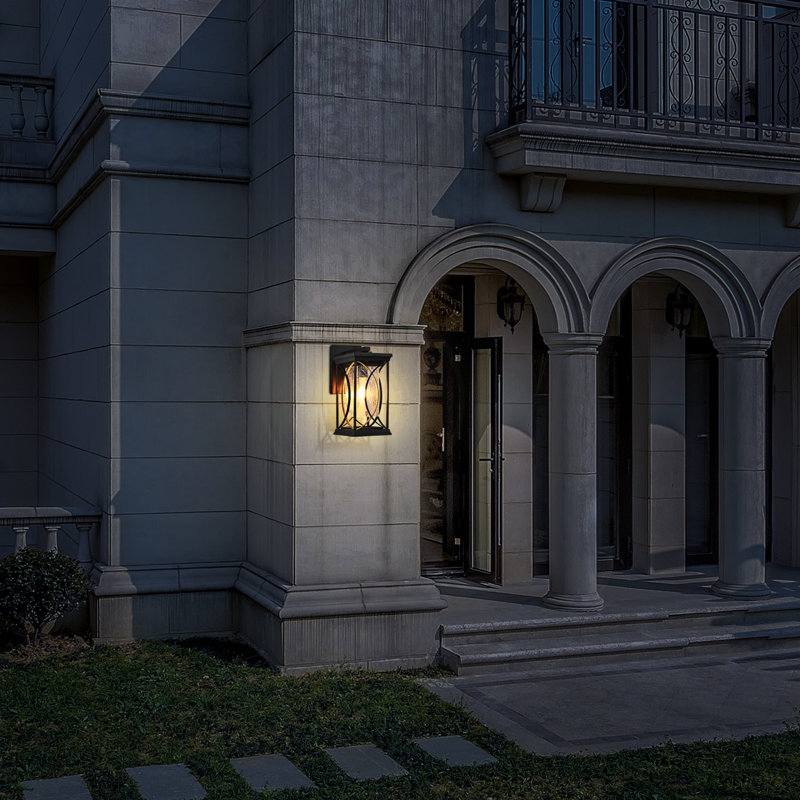 Outdoor Weatherproof Wall Light