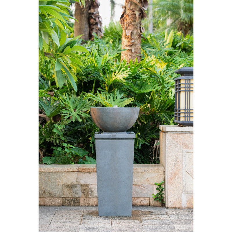 Fontaine Duponta Polystone, H 44,5 po x l 20,9 po x P 20,9 po