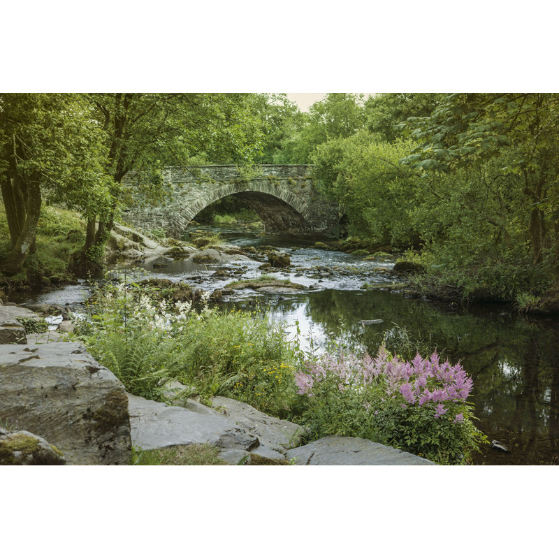 «Bridge in Lake Dictrict» par Joannarodzik - photographie sur toile tendue, L 36 po x H 24 po