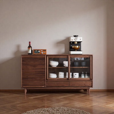 Buffet simple de style nordique moderne