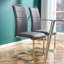 Chaise d'appoint en similicuir